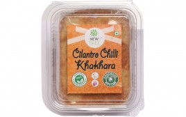 New Tree Cilantro Chilli Khakhara   Box  180 grams